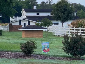 Peaceful 3 bedroom home with full basement on farm land - Image 2