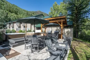 Mountainside Inn 205 1 Bedroom Hotel Room by Alpine Lodging Telluride - Image 3