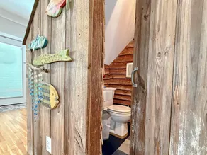 Beautifully Renovated Cottage - Image 5