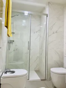 Genießen Sie die Sonne, den Sand und das salzige Meer in einer stilvollen Etage in der ersten Reihe - Image 5