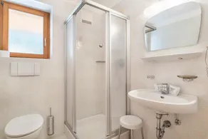 Apartment 'Figisterhof Small' with Mountain View, Shared Terrace and Wi-Fi - Image 4