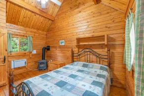 Mountain Views, River Frontage & HotTub + Country! - Image 4