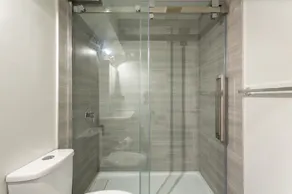 Super praktisk komfortabel suite - tæt på centrum! - Image 3