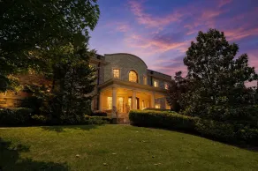 Marietta Manor by Rove Travel- Luxury Estate - Image 3