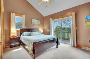 Luxury Ellicottville Chalet, w/Sauna, 8' ft hot tub, breathtaking slopeside view - Image 5