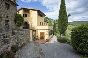 Villa in Torreone with 4 bedrooms sleeps 10 - Image 3