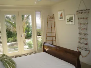 Crow's Nest, Cliff Front, Ocean Views - Image 2