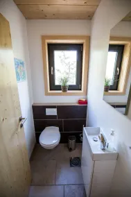 ##Modernes Ferienchalet in Traumlage,WIFI,Kanu,Sauna,BBQ,Sonnenterrassen,Badesee - Image 3