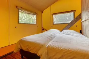 Glamping 6-person safari tent - Image 5