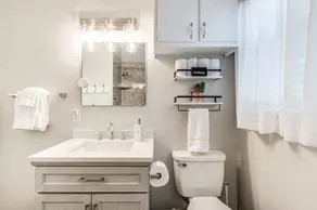 Bit o' Raleigh Bungalow, 6 min drive to downtown - Image 2