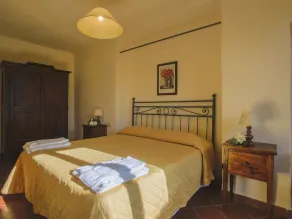 Herrliche Wohnung für 4 Leute mit Pool,  W-LAN, TV, Innenhof, Haustiere erlaubt und Panoramablick - Image 4