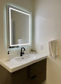 Pocono Rückzugsort - Klimaanlage - Feuerstelle - Wäscherei - Whirlpool - Kamin - EV - Image 4