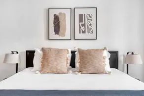 Sleek Midtown 1BR w/ Doorman, near Central Park, by Blueground - Image 4