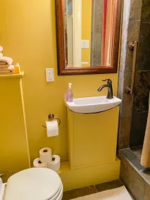 Harbor House Waterfront Home - Image 3