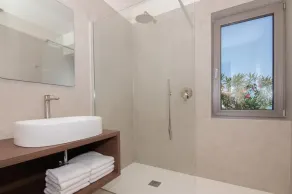 AdeLis Residence by Locap Group - Image 2