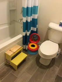 Child, Handicapable, Senior friendly Newer 4 bedroom - Image 4