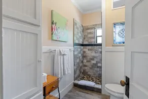 \"Mermaid House\" in Downtown Mt. Dora!! Pet Friendly - Image 4
