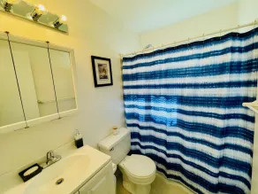 LOUNGE BY THE POOL, HEAD TO THE BEACH, RELAX AT THIS HAMPTONS HAVEN! - Image 2