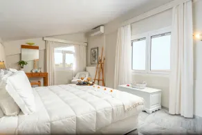 Villa Kallergi Athena 12 guests, concert piano&pool,sea view, 200+ year old vine - Image 4