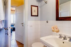 Appartement \"Casa Rose\" avec vue sur la mer, Wi-Fi et climatisation - Image 3