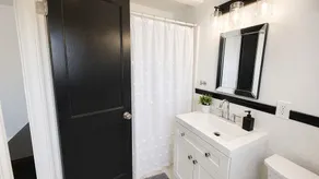 Cozy Private Retreat Near Downtown + Hospital - Image 3