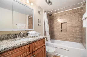 0906 Waters Edge Resort condo - Image 3