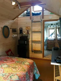 Rødt lille hus i bjergene - vandfald, jacuzzi og fantastisk gård udsigt - Image 3