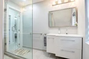 3mins to Downtown Kitchener's TechHub. Cozy 3-bedroom - Image 3