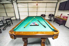 FAMILY HOME W/POOL & BBQ NEAR LAS VEGAS STRIP 9 MINS - Image 2