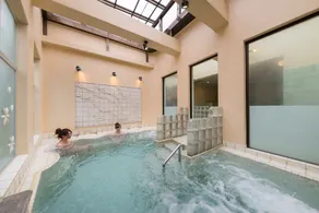 Poppy Springs Resort & Spa - Image 2