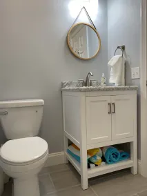 3 Schlafzimmer - Zu Fuß zu den Stränden & Klippenweg. Ruhige, von Bäumen gesäumte Nachbarschaft! - Image 3