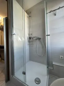 Appartamento Completato in un edificio storico, a 10 minuti dalla zona pedonale - Image 3