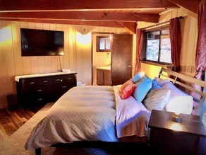 Rustic Round Hideaway | West Shore | Hot Tub - Image 5