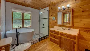 Familienorientiertes charmantes Chalet mit Grill, Whirlpool und Terrasse | Wasserblick | Hunde erlaubt - Image 2