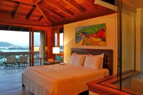 Top House in Lagoa! Luxury retreat with 360-degree views of the lagoon, sea, and Atlantic rainforest. - Image 5