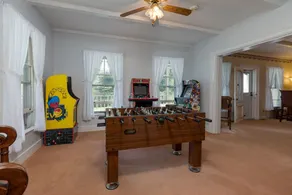 One-of-a-kind 4 Acre Adirondack Escape Short Drive to LG & GORE Mountain!  - Image 3