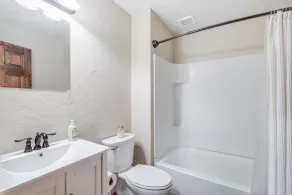 Dog-friendly riverfront home with hot tub, large yard, and fast Wifi - Image 3