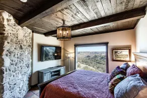 Doves Rest Goodnight Cabin - Image 3