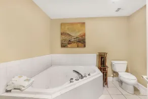 Quartiers de l'amiral 2BR / 2. 5BA ** Super Nice ** 17-24 août $ 1250 Propriétaire Géré - Image 4