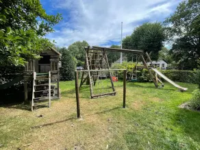 Family Farmhouse with go-karts - Image 3