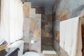 Cabana with WiFi and a shared pool, patio area, and grill - walk to the beach - Image 3