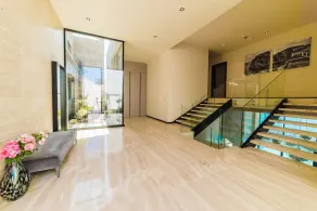 PureLuxuryExclusiveVillaStateOfTheArtVillaExcellentLocationPrivateBeach - Image 2