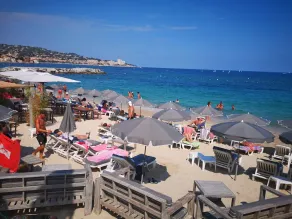 Apartment 100m beach-pool-sleeps 6 - Image 4