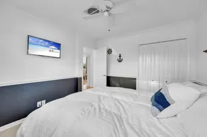 Sunny Florida Escape: Private Heated Pool, Hot Tub, Putting Green, Beach Nearby! - Image 3