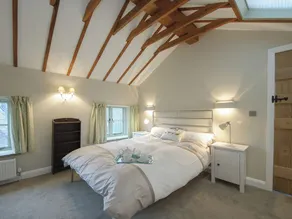 2 bedroom accommodation in Middle Barton, near Chipping Norton - Image 4