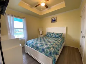 This house is a 2 bedroom(s), 1 bathrooms, located in Rockport, TX. - Image 5