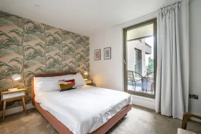 A premium stay that sleeps 4 guests  in 2 bedrooms - Image 5