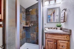 Sancho's Casita: Cozy Studio with Full Kitchen, 15 Minutes to Wolf Creek, 10 Minutes to Hot Springs - Image 3