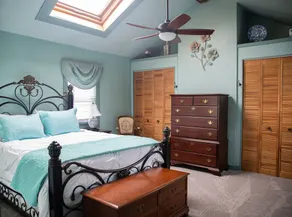 Charming riverside home - Image 3