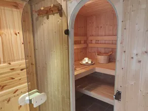 Haus-Salamander-mit-Sauna - Image 4